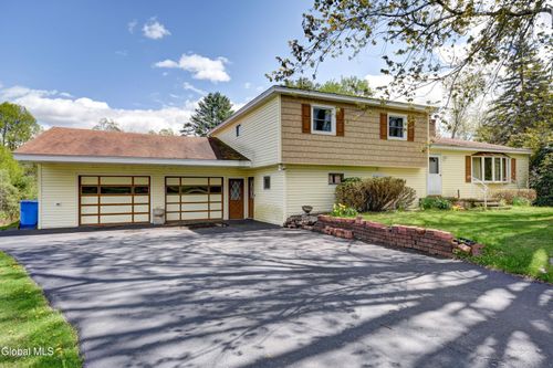 905 Midline Rd, Amsterdam, NY, 12010-6257 | Card Image