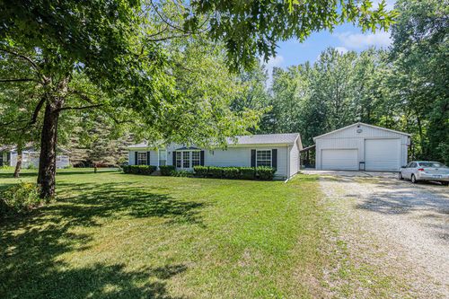 12137 Flynn Rd, Sawyer, MI, 49125-9210 | Card Image