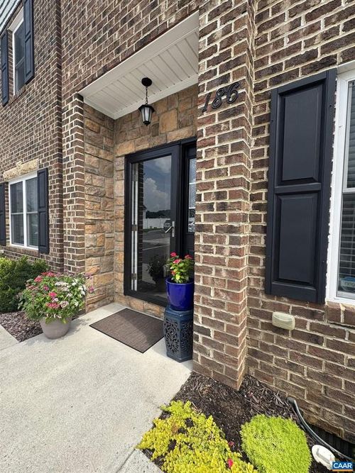 186 Cedar Point Ln, ROCKINGHAM, VA, 22802-1248 | Card Image