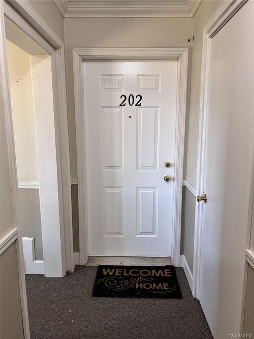 apt-202-11420 Canal Rd, Sterling Heights, MI, 48314-1568 | Card Image