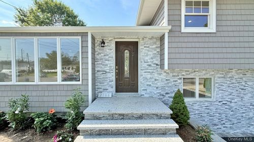 2166 Isabelle Ct, North Bellmore, NY, 11710-1546 | Card Image