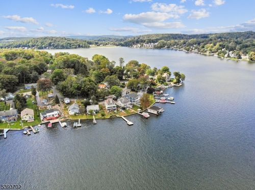 7 Cottage Ave, Landing, NJ, 07850-1305 | Card Image