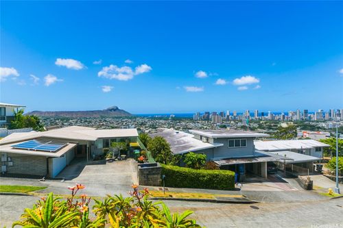 1434 Kalaepohaku Street, Honolulu, HI, 96816 | Card Image