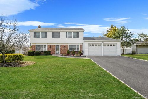 30 Tulip Grove Dr, Lake Grove, NY, 11755-1823 | Card Image
