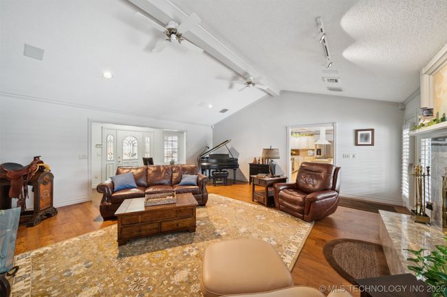 625 Grove Crest Rd, House other with 4 bedrooms, 4 bathrooms and null parking in Pryor OK | Image 9