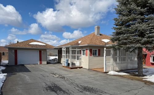 187 Mountain View Avenue, Madawaska, ME, 04756 | Card Image