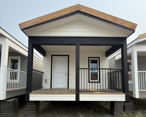 1-731 Marine Dr, Ucluelet, BC, V0R3A0 | Card Image