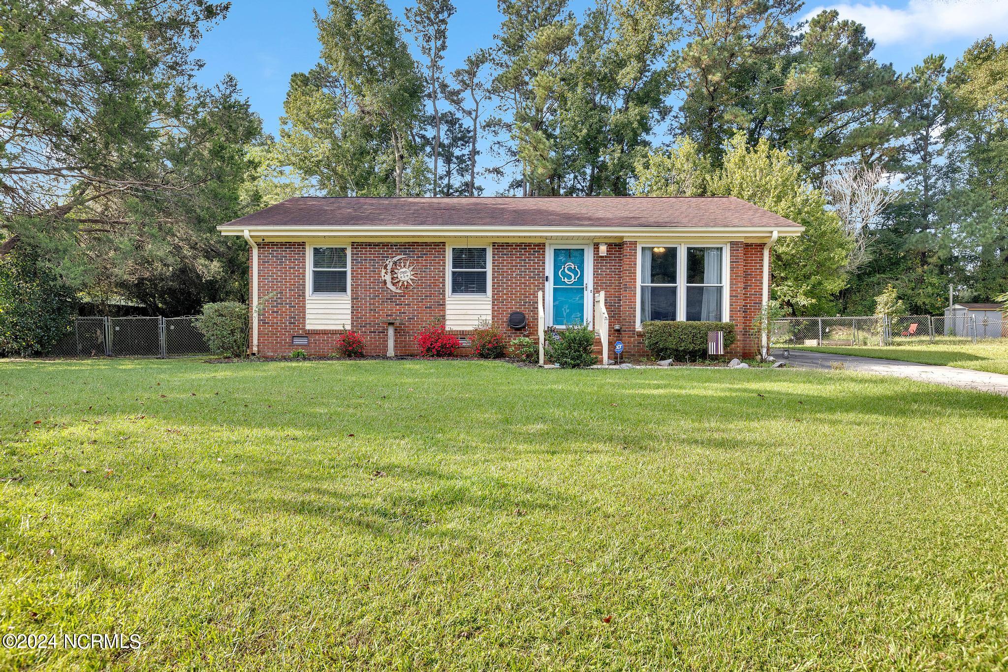 Berkshire Dr, Jacksonville, NC 28546
