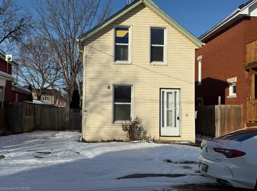 35 Park Ave, Brantford, ON, N3S5H2 | Card Image