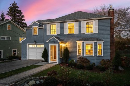 1292 Walnut St, Newton, MA, 02461-1844 | Card Image