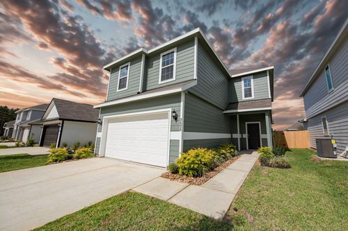 2525 Hawks Eye Dr, Conroe, TX, 77301-3253 | Card Image