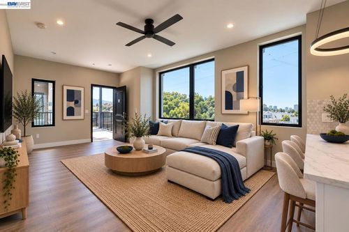 4202 Telegraph Ave, Oakland, CA, 94609-2408 | Card Image