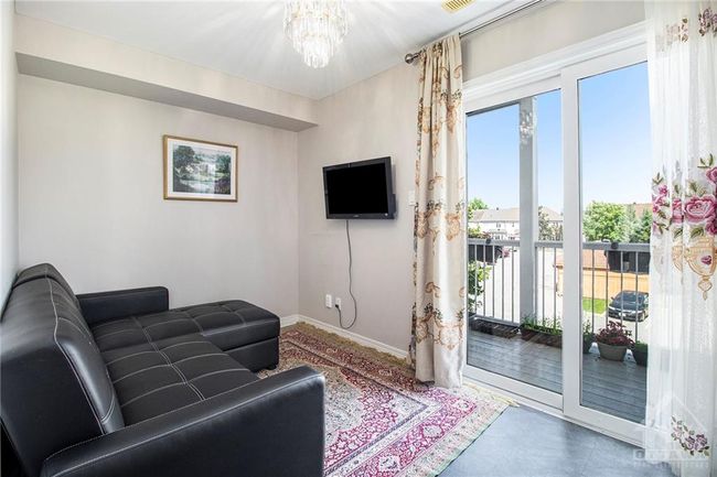 872 Longfields Dr, Condo with 2 bedrooms, 3 bathrooms and 1 parking in Ottawa ON | Image 6