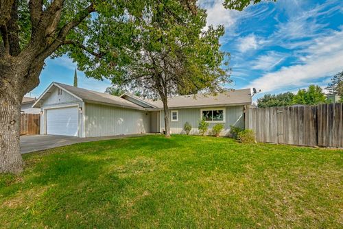 746 Marian Court, Merced, CA, 95341 | Card Image