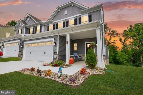 2820 Town View Cir, NEW WINDSOR, MD, 21776-8712 | Card Image