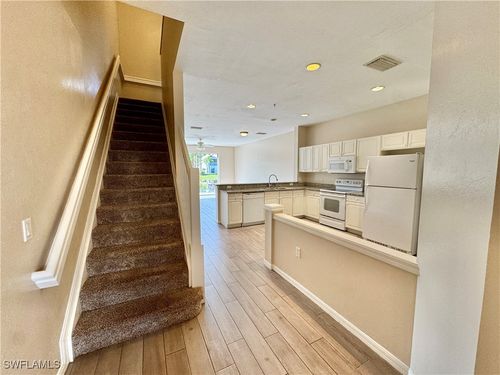 92-912 Hampton Cir, NAPLES, FL, 34105-4823 | Card Image