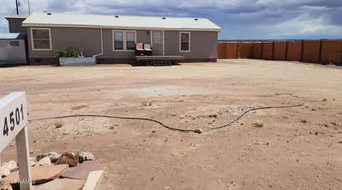 4501 Well Field Rd, Winslow, AZ, 86047-9312 | Card Image