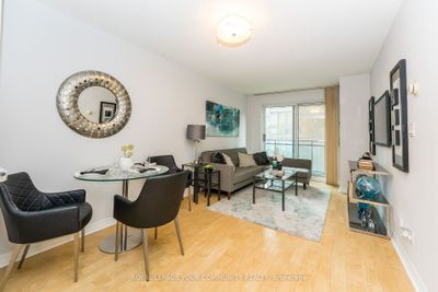 611 - 300 Bloor St E, Condo with 1 bedrooms, 1 bathrooms and 1 parking in Toronto ON | Image 3