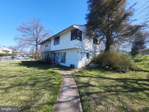 1911 Ray Leonard Rd, LANDOVER, MD, 20785-4223 | Card Image