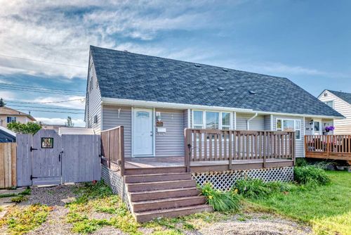 151 Tamarac Blvd, Springbrook, AB, T4S1V6 | Card Image