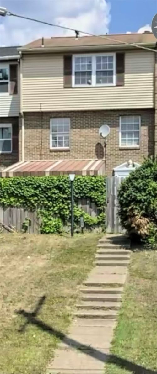 7305 Bennett St, Pittsburgh, PA, 15208-1501 | Card Image