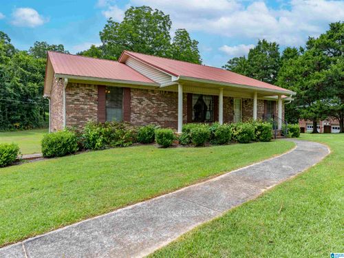 226 Highland Dr, Hueytown, AL, 35023-2717 | Card Image