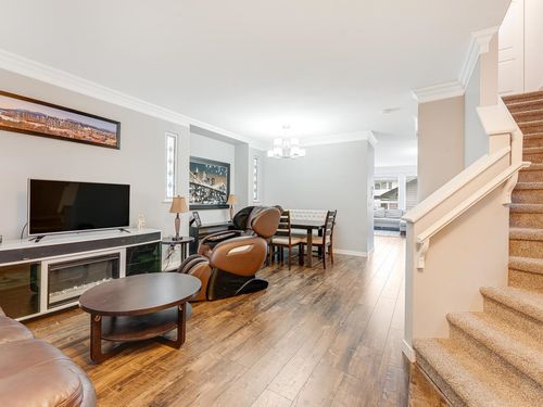 18529 67a Ave, Surrey, BC, V3S9B5 | Card Image