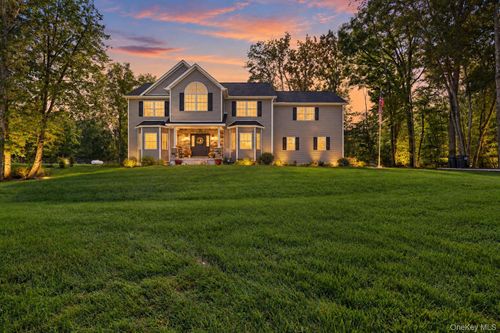 112 Elise Dr, Middletown, NY, 10941-3373 | Card Image