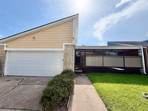 6430 Grandvale Dr, Houston, TX, 77072-2024 | Card Image
