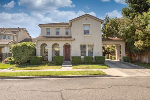 1879 Silvio Way, Oakdale, CA, 95361 | Card Image