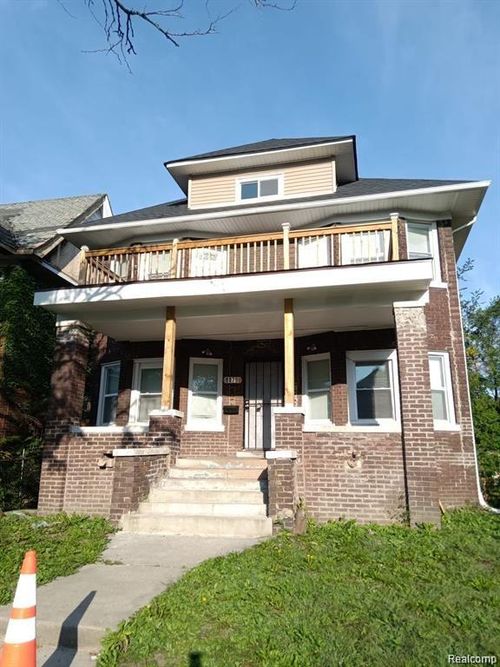 8879 N Clarendon St, Detroit, MI, 48204-2318 | Card Image