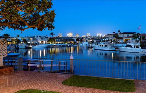 1100 Polaris Dr, Newport Beach, CA, 92660-5722 | Card Image