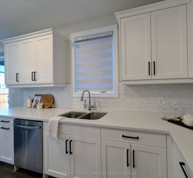 135 Aspen Cir, House other with 4 bedrooms, 3 bathrooms and 2 parking in Thorndale ON | Image 17