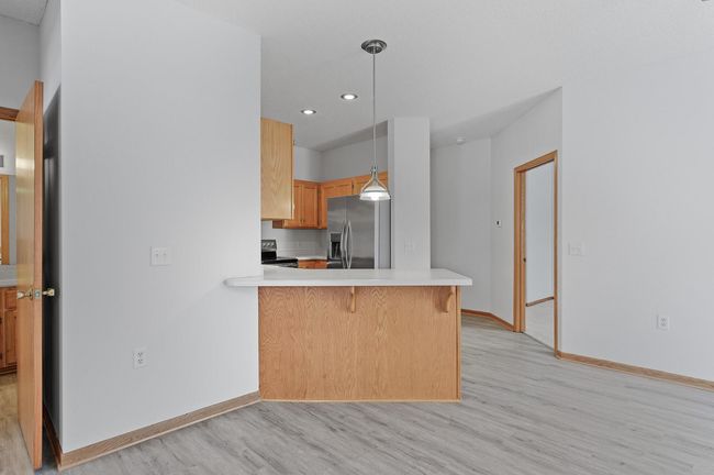 1118 Crystal Pl W, Townhouse with 2 bedrooms, 2 bathrooms and null parking in Chaska MN | Image 11