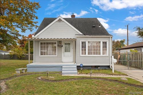 2144 Woodruff Ave, Warren, MI, 48091-2141 | Card Image