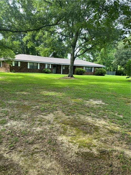 29 Ralph Rimes Rd, Kentwood, LA, 70444-7094 | Card Image