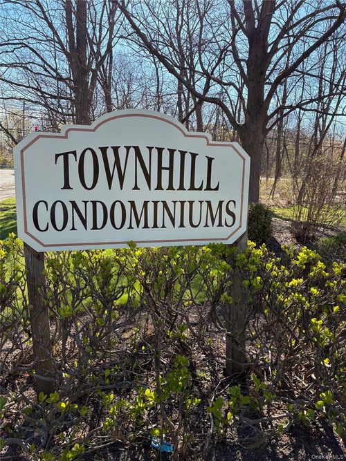 1-d-401 Town Hill Road, Clarkstown, NY, 10954 | Card Image