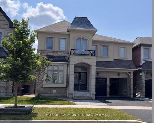 51 Bridgepointe Crt, Aurora, ON, L4G3H8 | Card Image