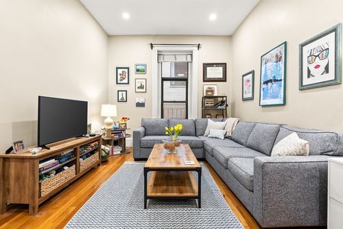 3e-271 Dartmouth St, Boston, MA, 02116 | Card Image