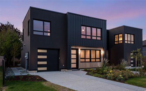 1970 Kings Rd, Saanich, BC, V8R2P5 | Card Image