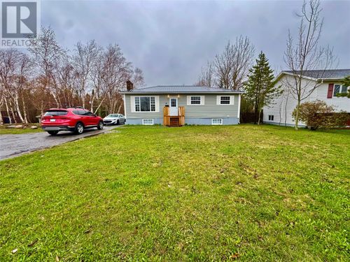 49 Raynham Ave, Gander, NL, A1V2J3 | Card Image