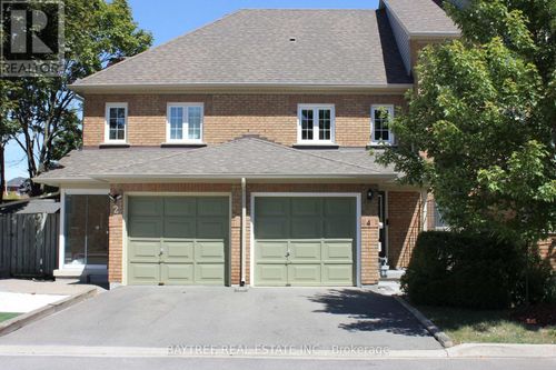 4 Larissa Court, Vaughan (Maple), ON, L6A2K8 | Card Image