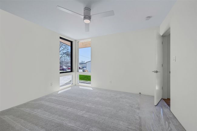 715 N Elm St, House other with 3 bedrooms, 3 bathrooms and null parking in Sherman TX | Image 26