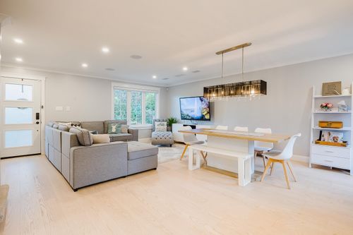 32539 7th Ave, Mission, BC, V2V2B8 | Card Image
