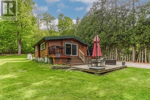 126 Limberlost Lane, Mindemoya, ON, P0P1S0 | Card Image