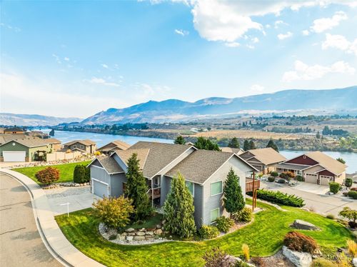 2840 Akamai Way, East Wenatchee, WA, 98802-5869 | Card Image