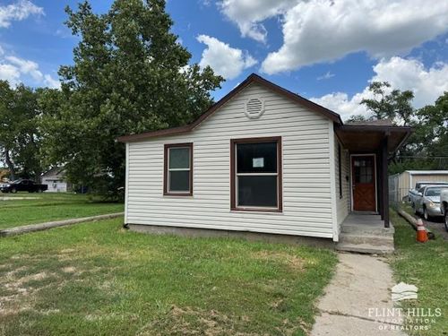 410 W 14th St, Junction City, KS, 66441-2211 | Card Image