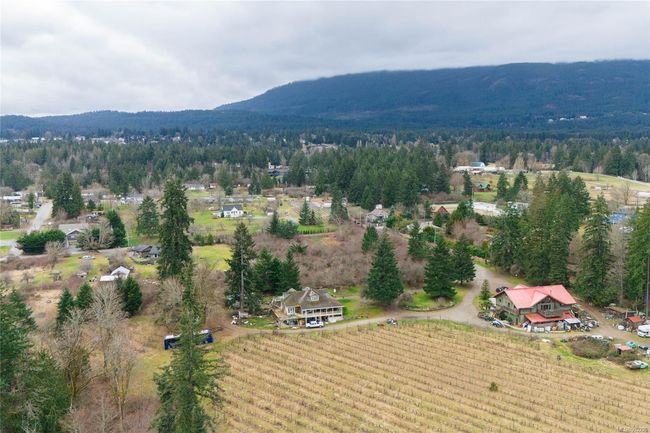 2300 East Wellington Rd, House other with 4 bedrooms, 5 bathrooms and 30 parking in Nanaimo BC | Image 9