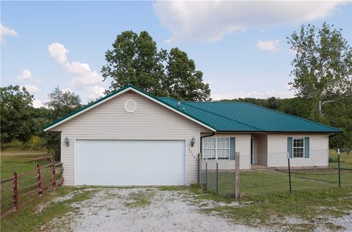 19105 Feather Hill Rd, Elkins, AR, 72727-9283 | Card Image