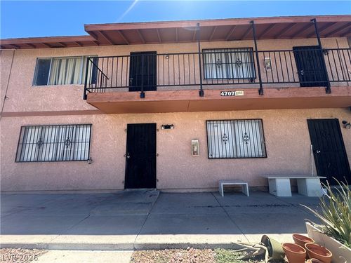 2-4707 Cessna Ave, Las Vegas, NV, 89115-7255 | Card Image